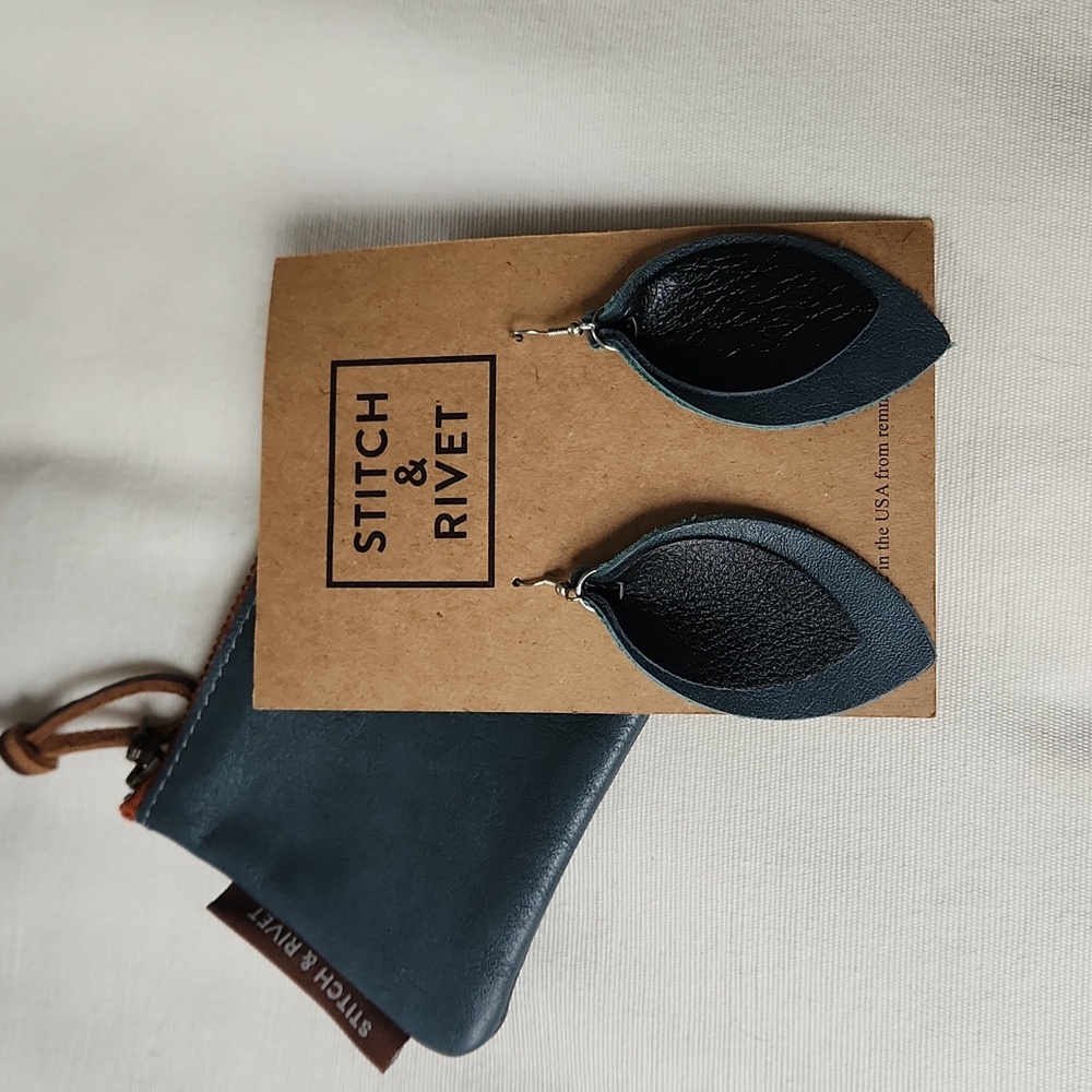 Stitch & Rivet Earring & Coin Purse Set